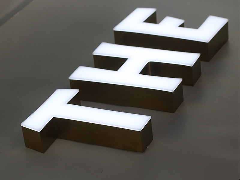 lighting letter s